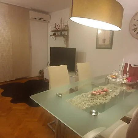 Alba Apartment