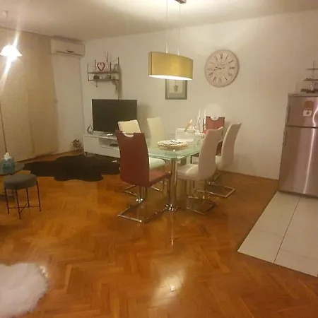 Alba Apartment